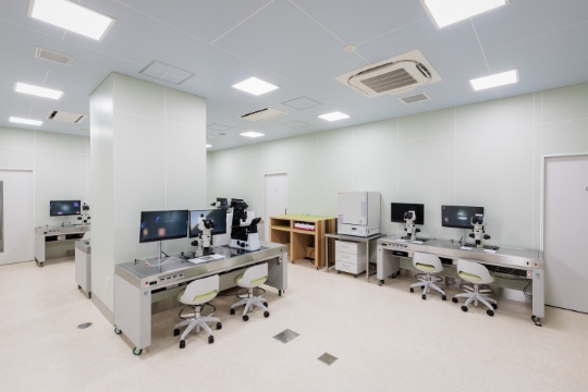 培養室（ラボラトリー）